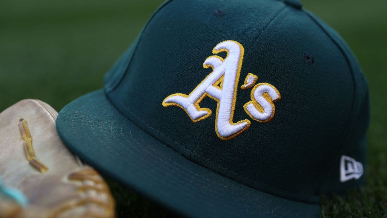 Sources: Phillies' Fuld declines offer to become A's president