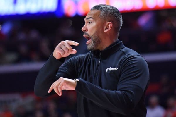 Sources: W. Michigan to hire UTRGV's Kahil Fennell