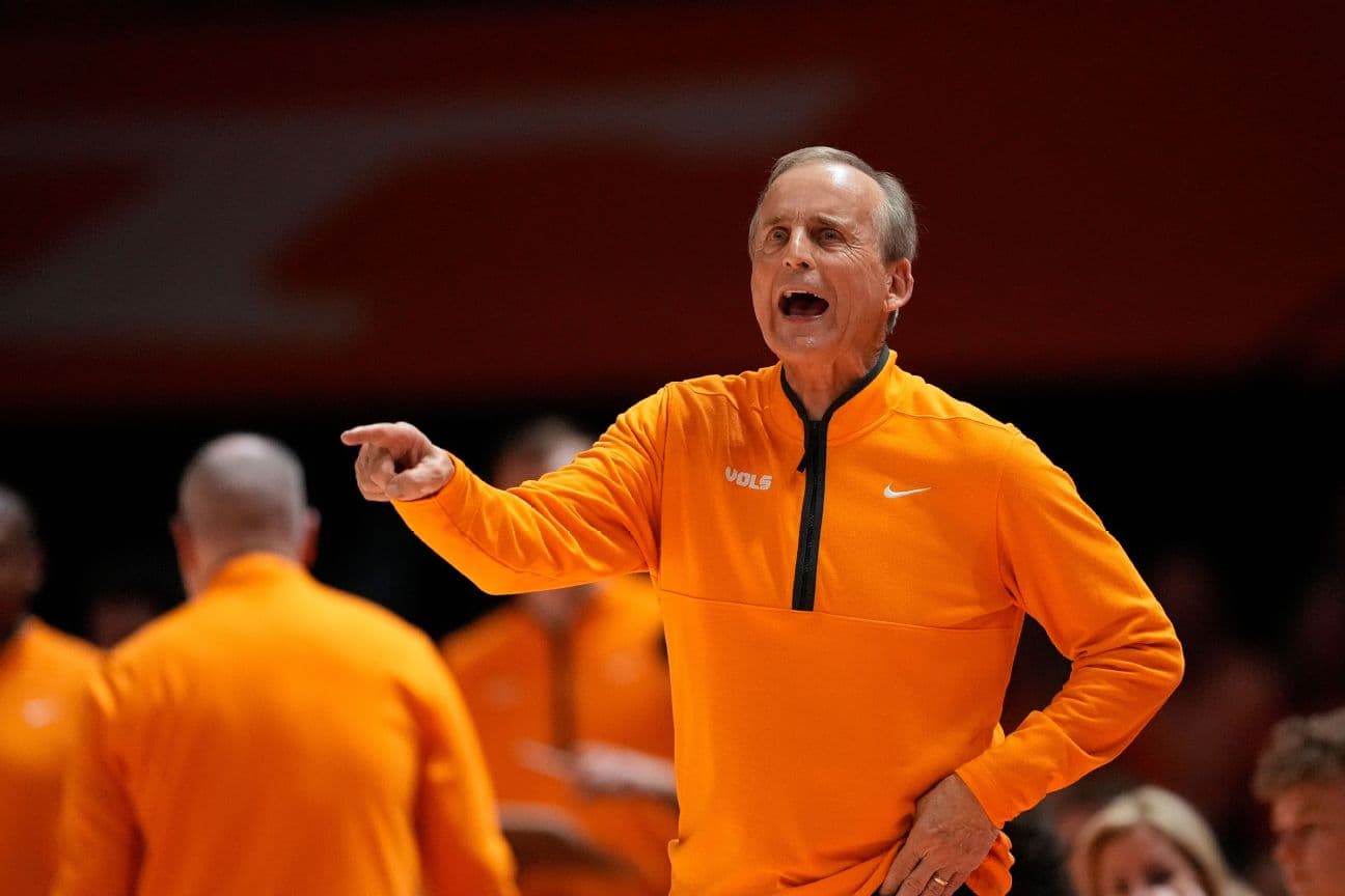 Men's college hoops teams that gained -- and lost -- most transfer talent