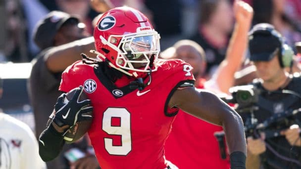 Chris Cole #9 of the Georgia Bulldogs runs a fumble recovery back for a touchdown during a game between the Georgia Bulldogs and the Oklahoma Sooners at Sanford Stadium on September 26, 2026 in Athens, Georgia.