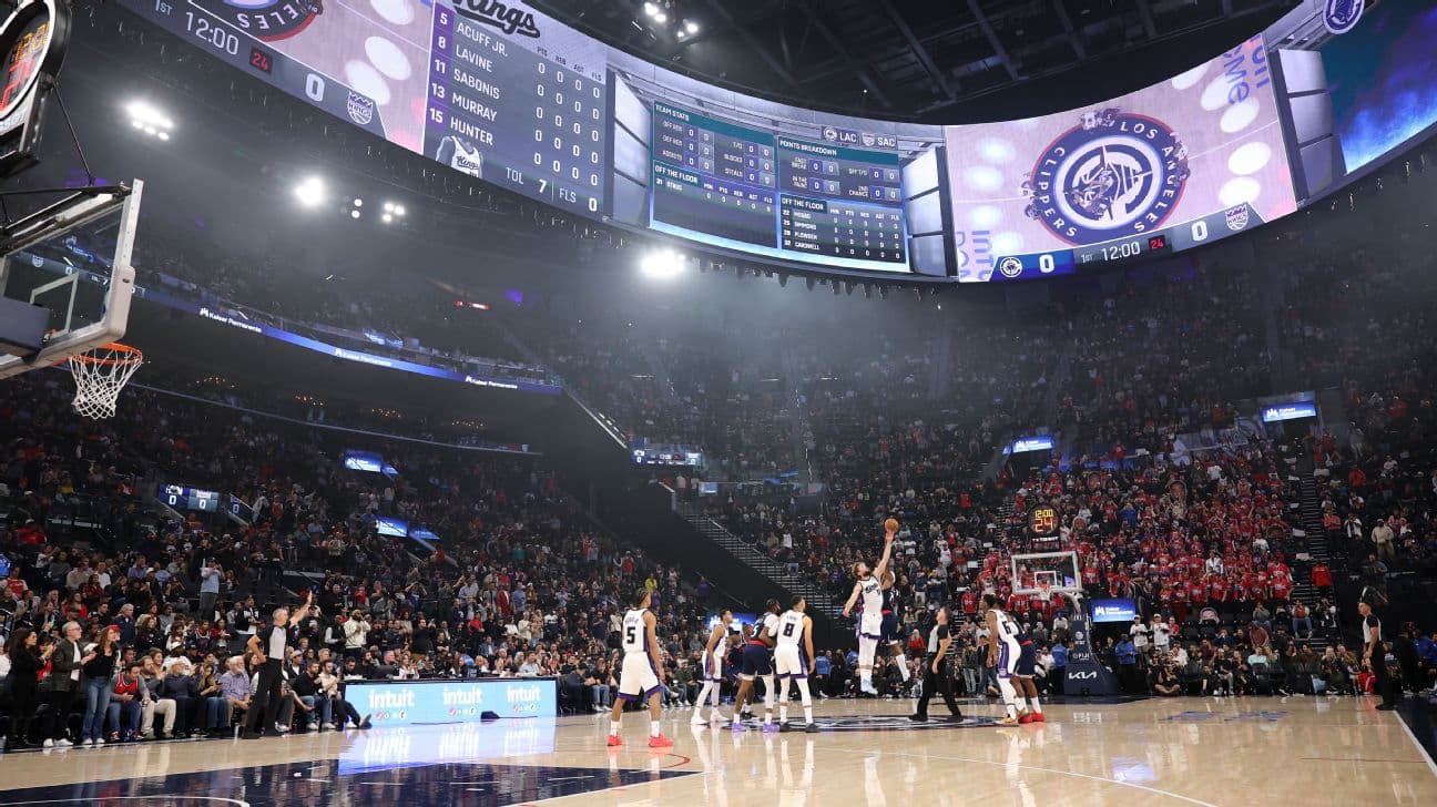 Clippers open season without owner Steve Ballmer, rout Kings