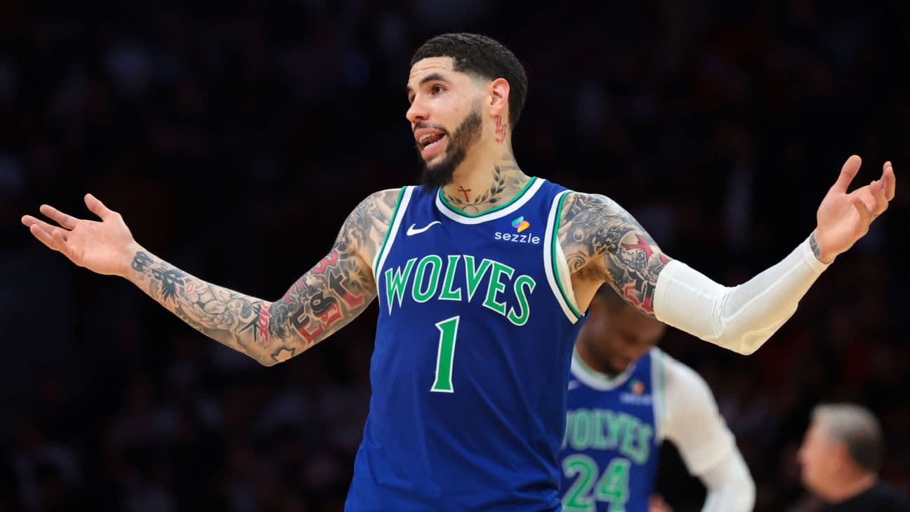 LaMelo Ball obviously traveled on way to 3-pointer, NBA refs confirm