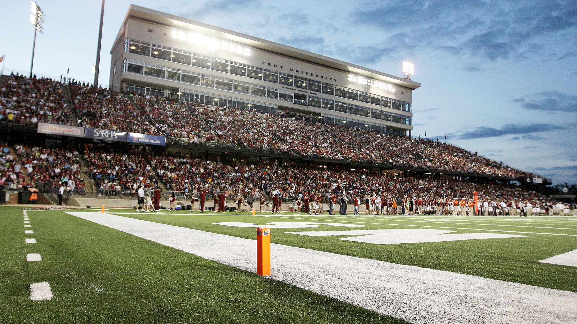 Veterans Memorial Stadium (AL)