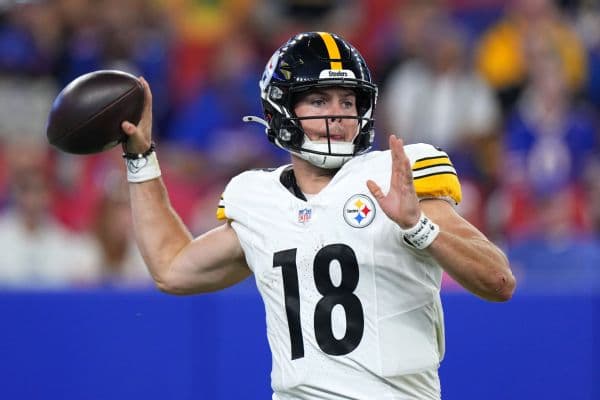McCarthy says all four Steelers quarterbacks have earned spots