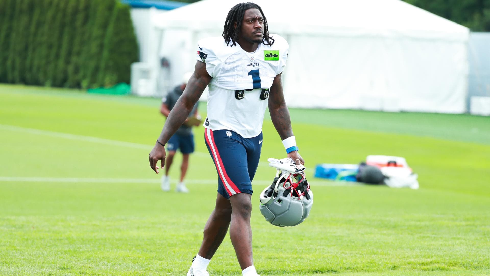 What makes this training camp different for A.J. Brown?