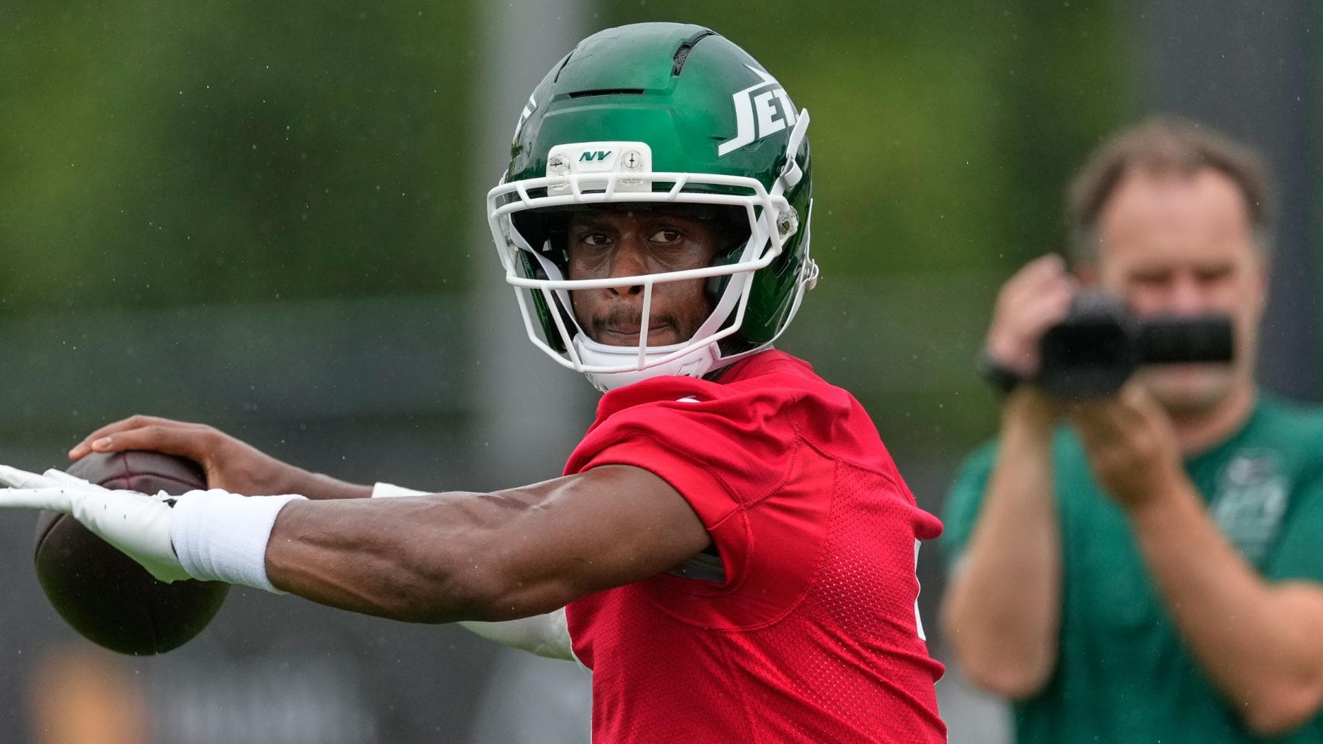 Geno Smith impresses at Jets training camp