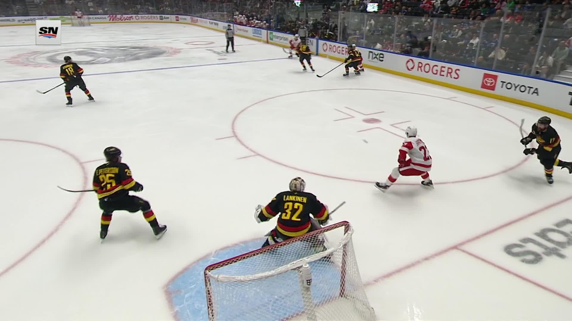 Detroit Red Wings vs. Vancouver Canucks: Game Highlights